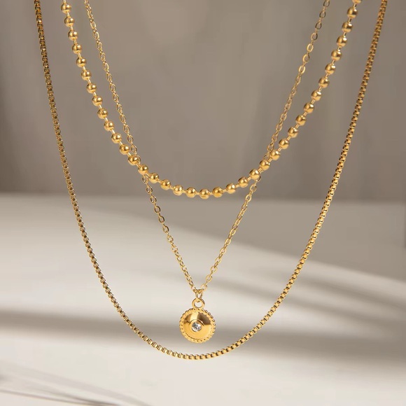 18K Gold Plated Layered Necklace - Picture 3 of 7